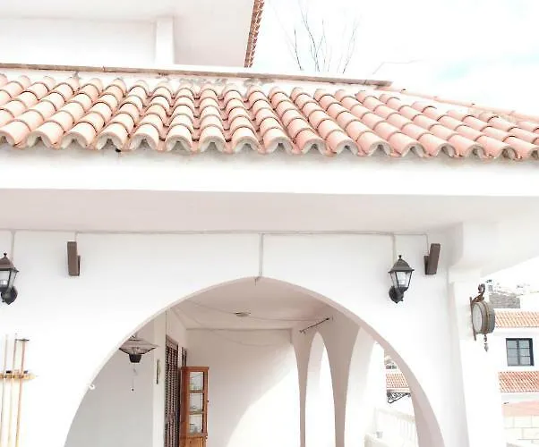 Casa Blanca *